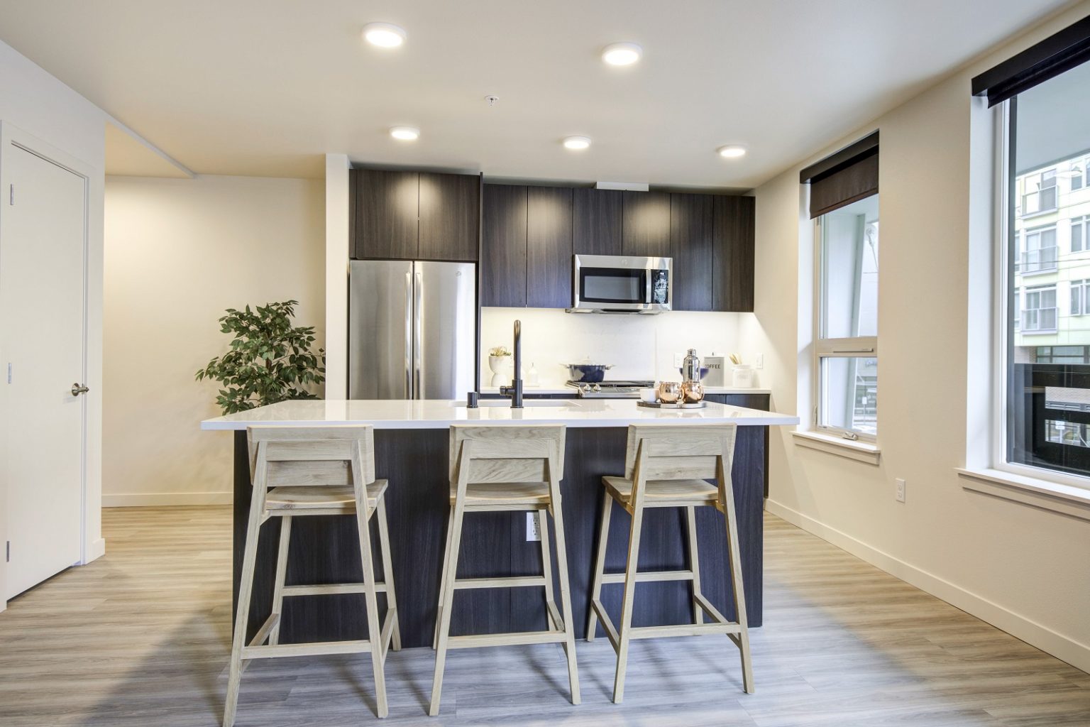 Maris Brand New Luxury Apartments in West Seattle, WA